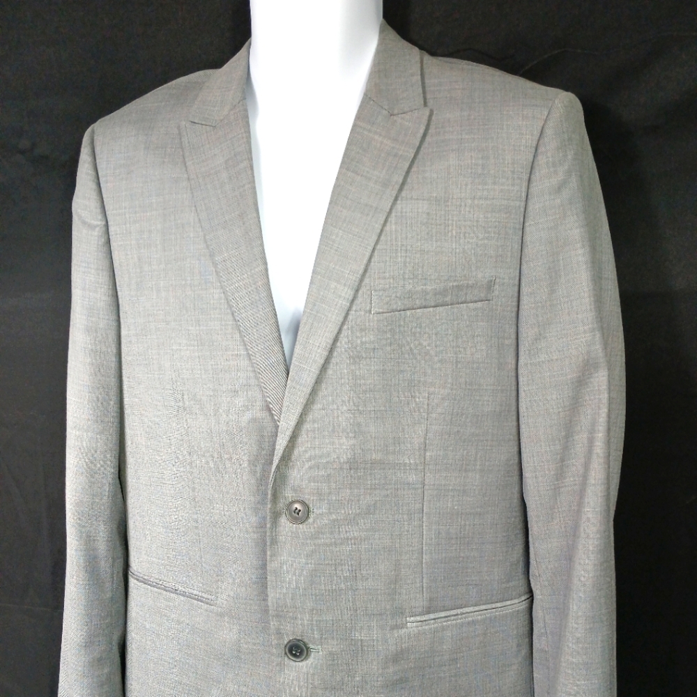H&M Gray Sport Coat with Modern Cut and Notched Lapels